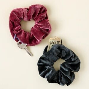 Hidden Pocket Velvet Scrunchies - Set of Two (Purple/Pink and Blue)